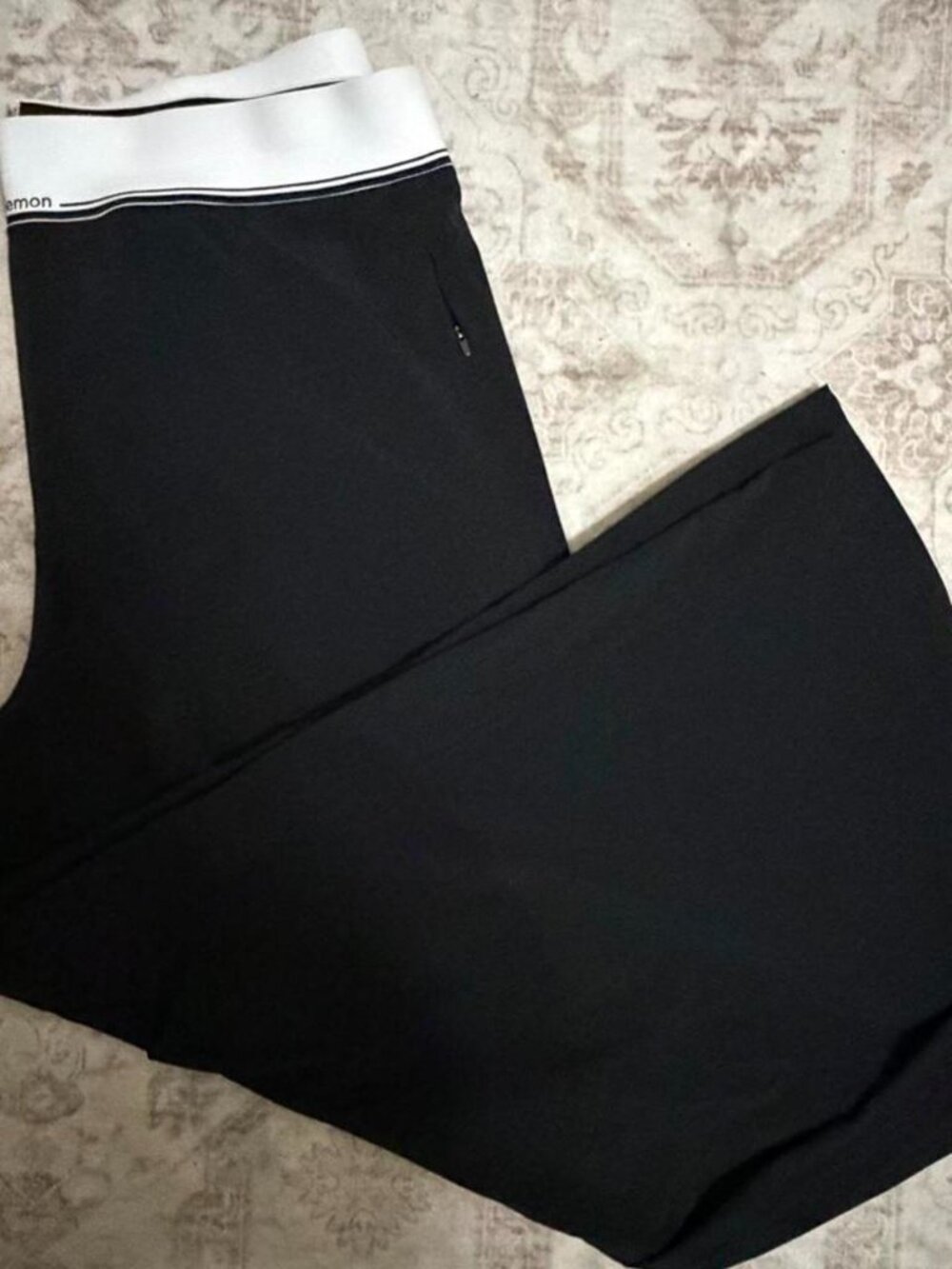 Lululemon wide leg pant